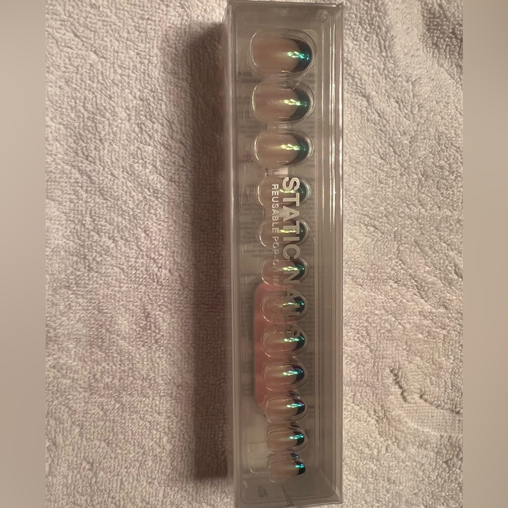 Static Nails, holo black French , round